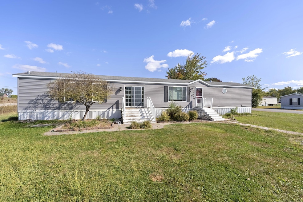 4-web-or-mls-4955 Abrams Dr-4