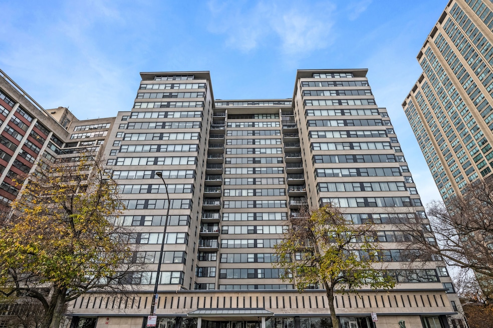 Lakeshore Drive Condo unit 4K, Chicago, IL 60657 - photo 1