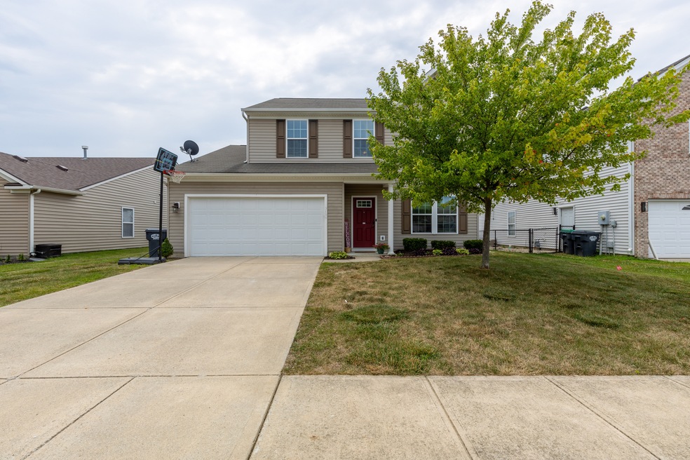 3188 Hemlock St, Whiteland, IN 46184 - photo 1