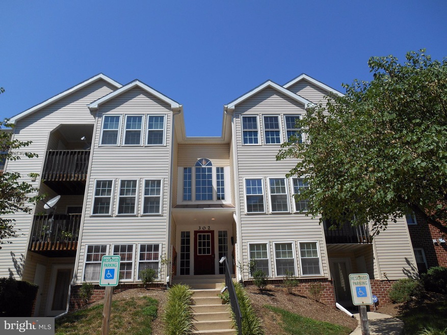 302 Juneberry Way unit 3D, Glen Burnie, MD 21061 - photo 1