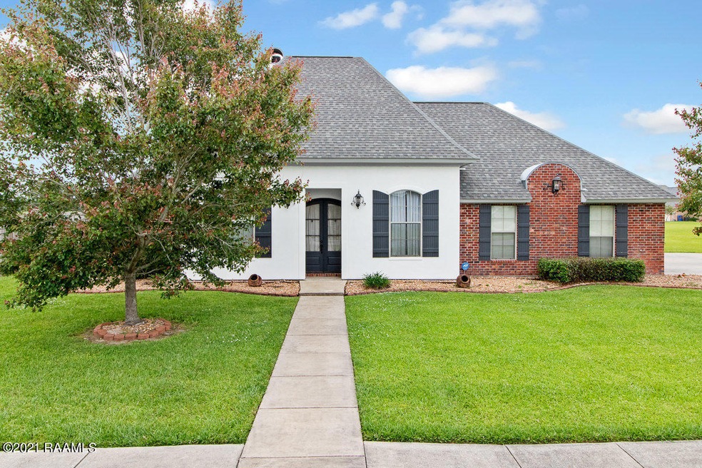11407 TWIN OAKS CIRCLE