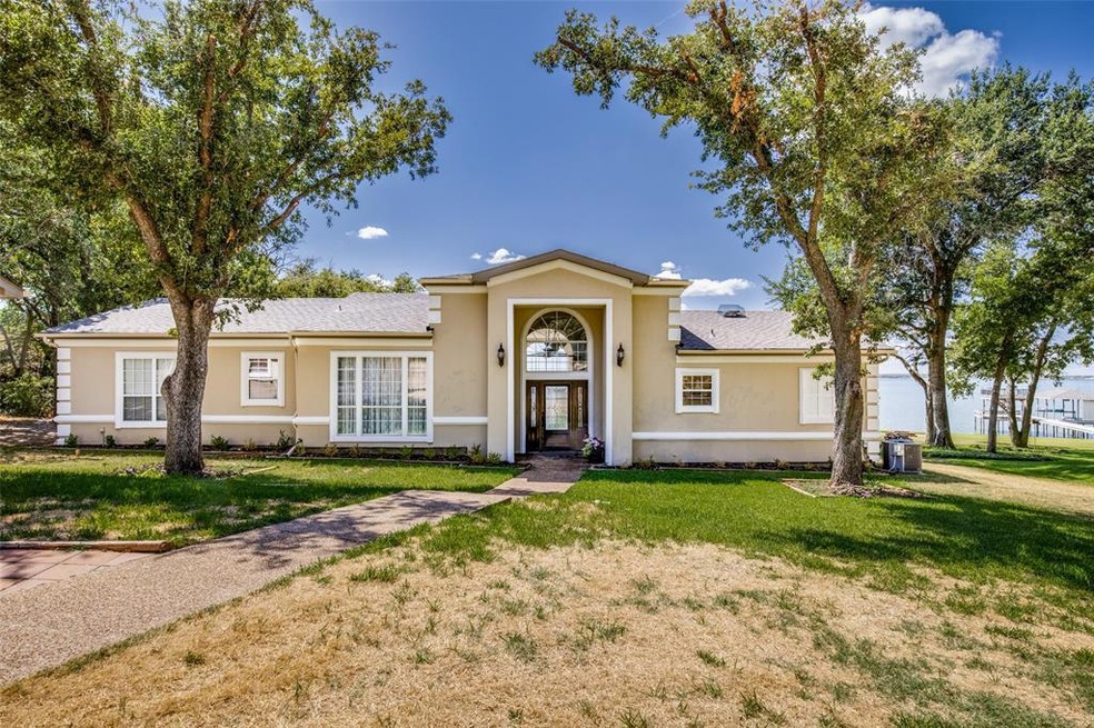 122 Kirk Dr, Corsicana, TX 75109 - photo 1