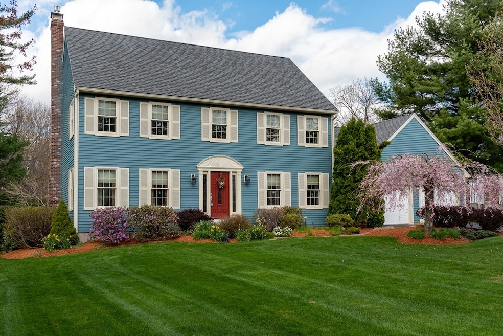 16 Dogwood Cir, Holden, MA 01520 - photo 1