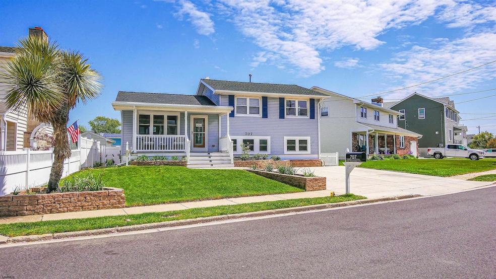 Sold $705,999 • Co-Listing Agent