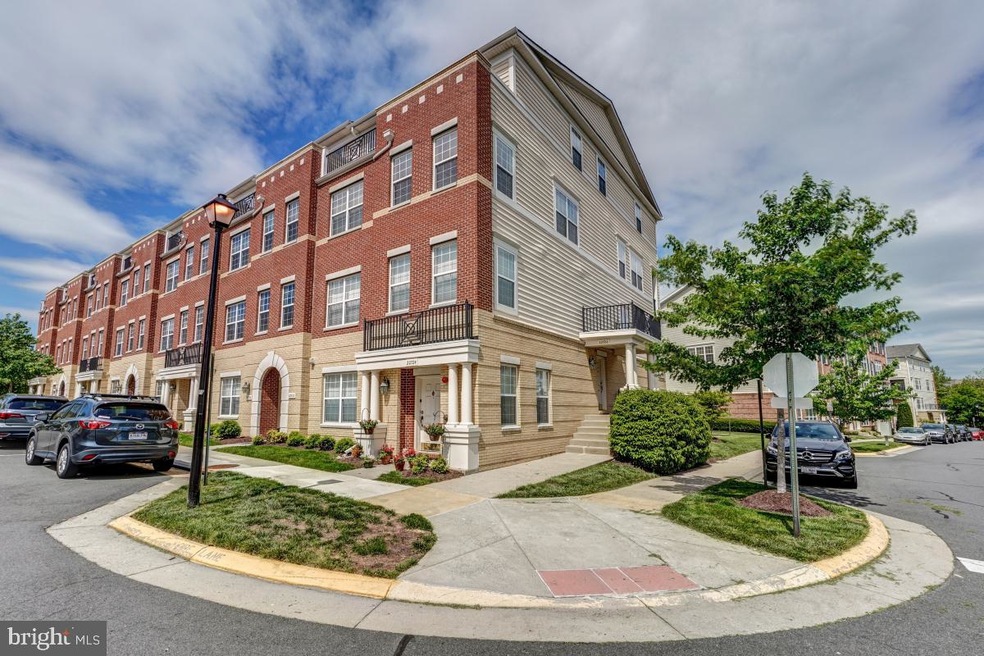 22726 Verde Gate Terrace, Ashburn, VA 20148 - photo 1