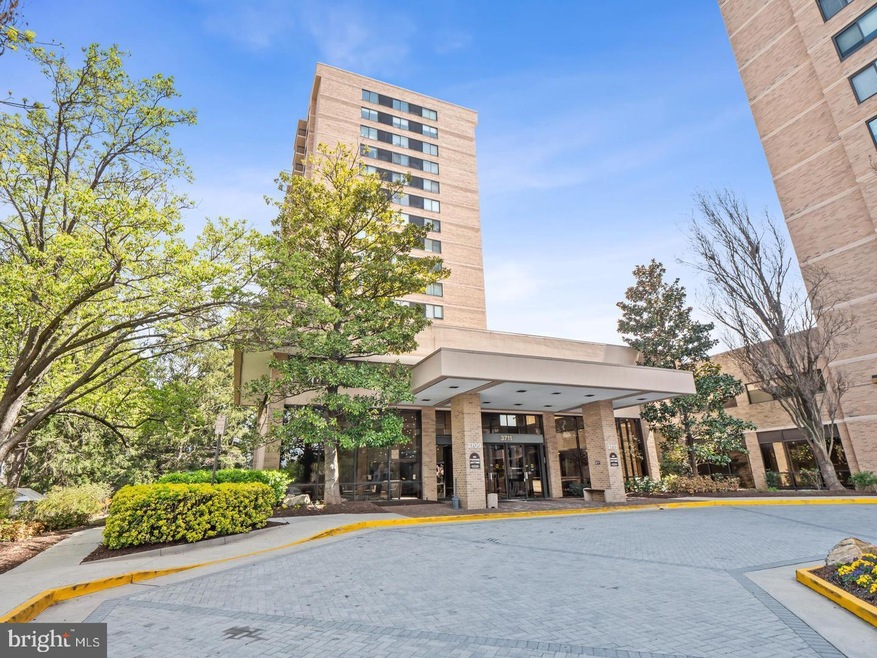 3709 S George Mason Dr unit 213E, Baileys Crossroads, VA 22041 - photo 1