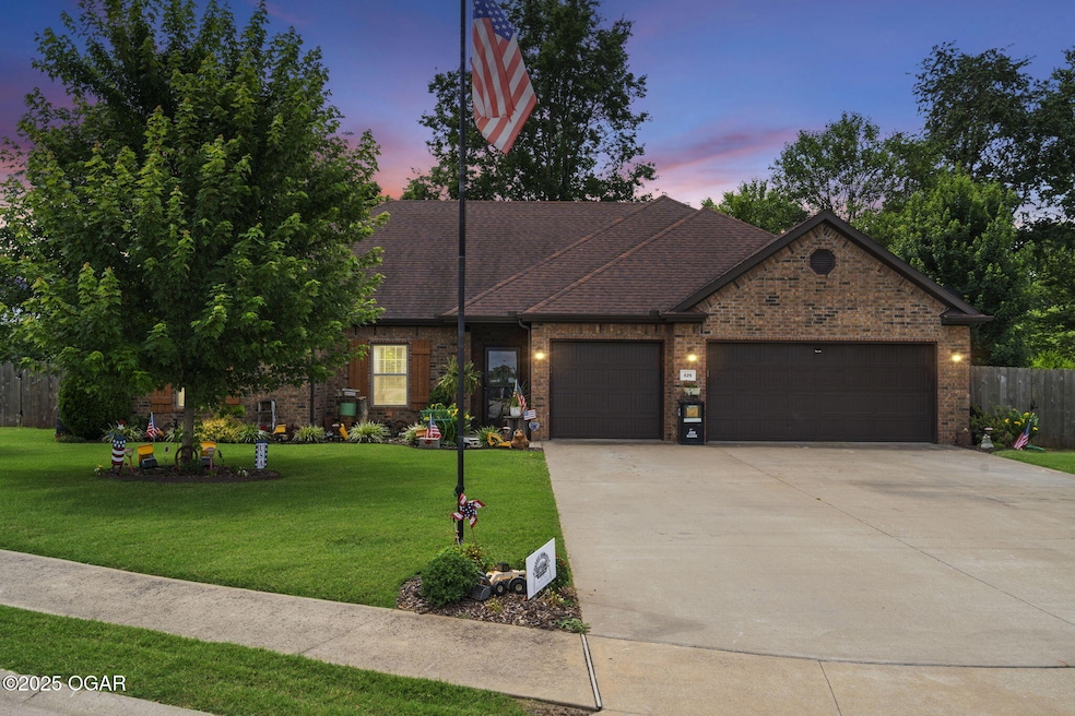 For Sale $429,000 • Co-Listing Agent