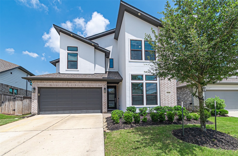 Pending $630,000 • Co-Listing Agent