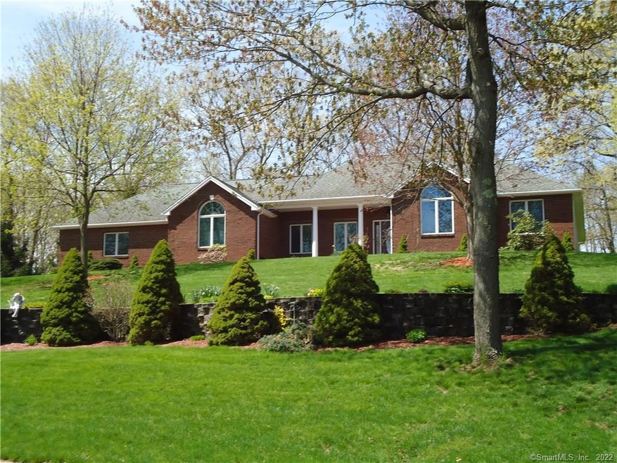 11 Molly Oneill Rd, Wallingford, CT 06492 - photo 1