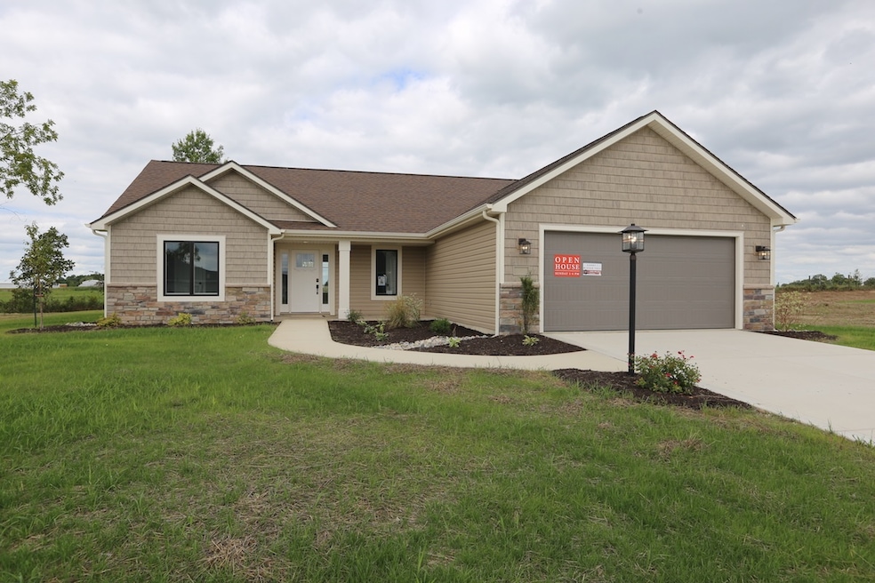 12367 Hackamore Dr, Grabill, IN 46741 - photo 1