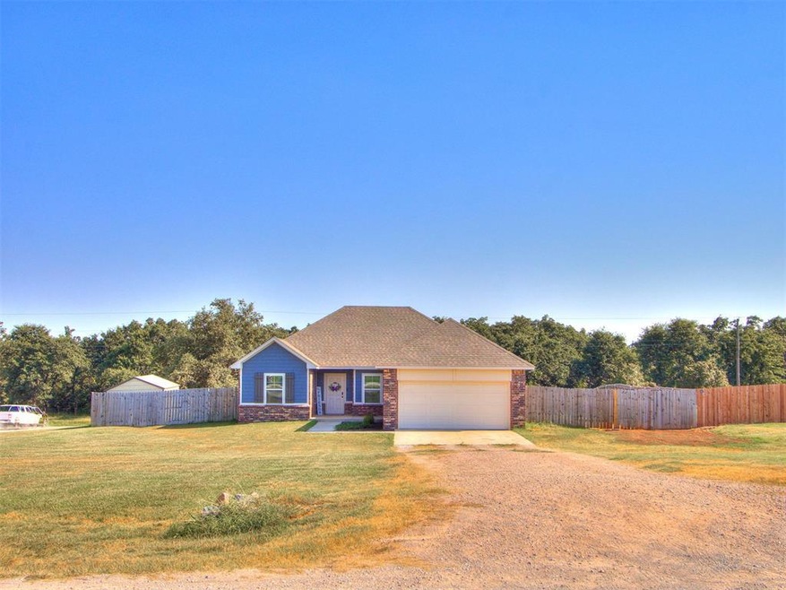 29243 Apache Dr, McLoud, OK 74851 - photo 1