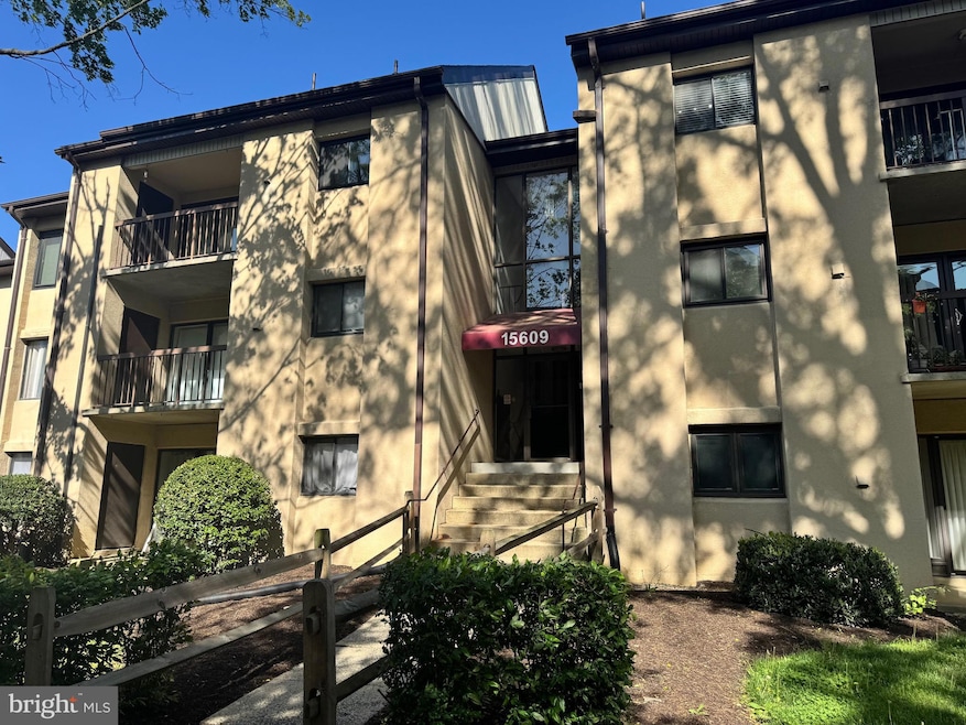 15609 Dorset Rd unit 301, Laurel, MD 20707 - photo 1