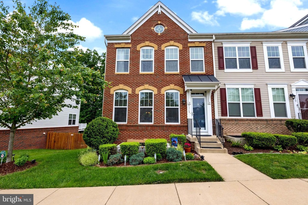 9315 Dawkins Crest Cir, Bristow, VA 20136 - photo 1