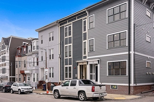 182 W 7th St, Boston, MA 02127 - photo 1