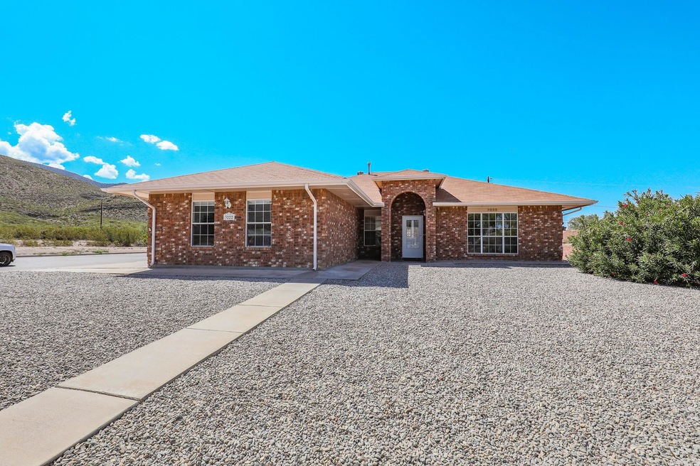 3222 Sunny Cir, Alamogordo, NM 88310 - photo 1