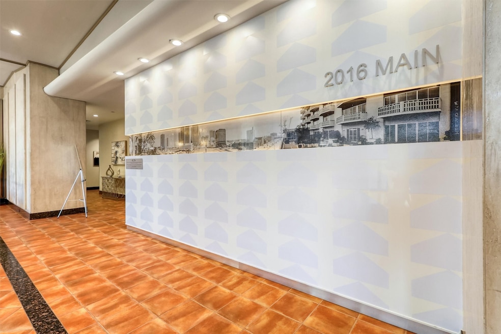 2016 Main St unit 722, Houston, TX 77002 - photo 1