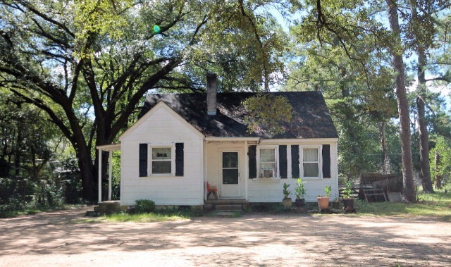 1206 Avalon Ave, Albany, GA 31707 - photo 1