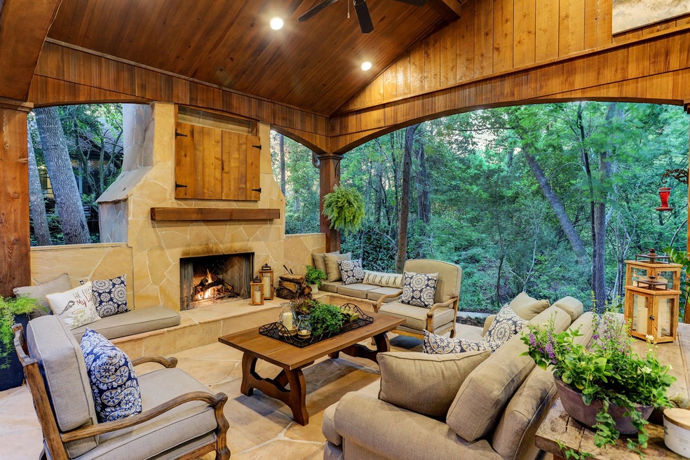 1005 River Bend Dr, Houston, TX 77063 - photo 1