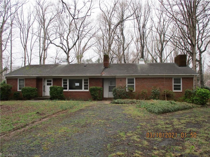 347 Oakgrove Rd, Asheboro, NC 27205 - photo 1