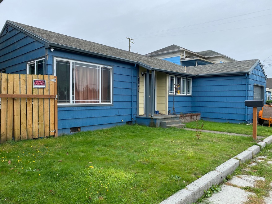 1505 1st St Tillamook, OR 97141
