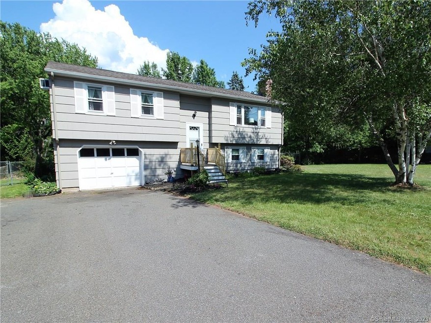 127 Carriage Dr, Berlin, CT 06037 - photo 1