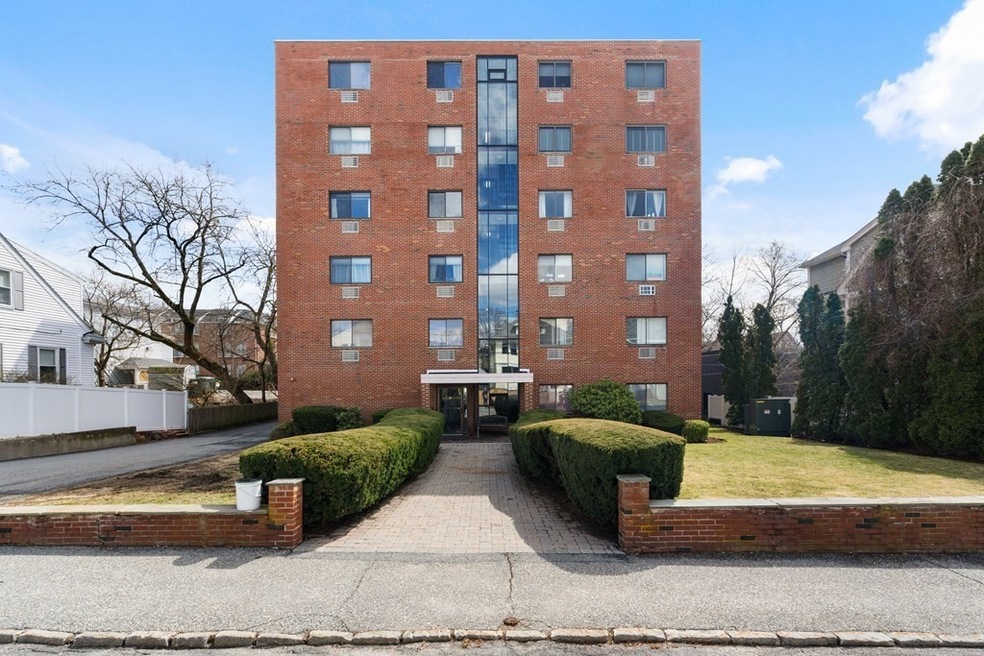 12 Pond Ln unit 57, Arlington, MA 02474 - photo 1