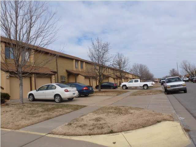 View of front of the Condo Complex on Capri.