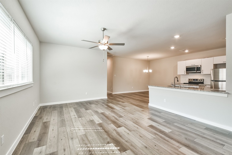 25137 Pacific Wren Dr, Magnolia, TX 77354 - photo 1