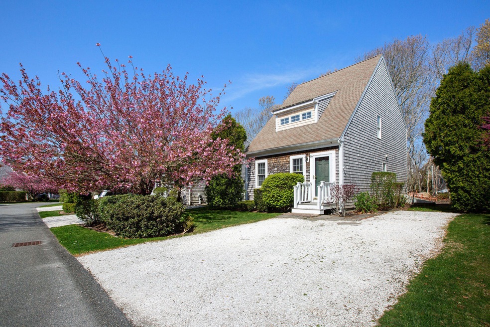 121CampSt#137-04