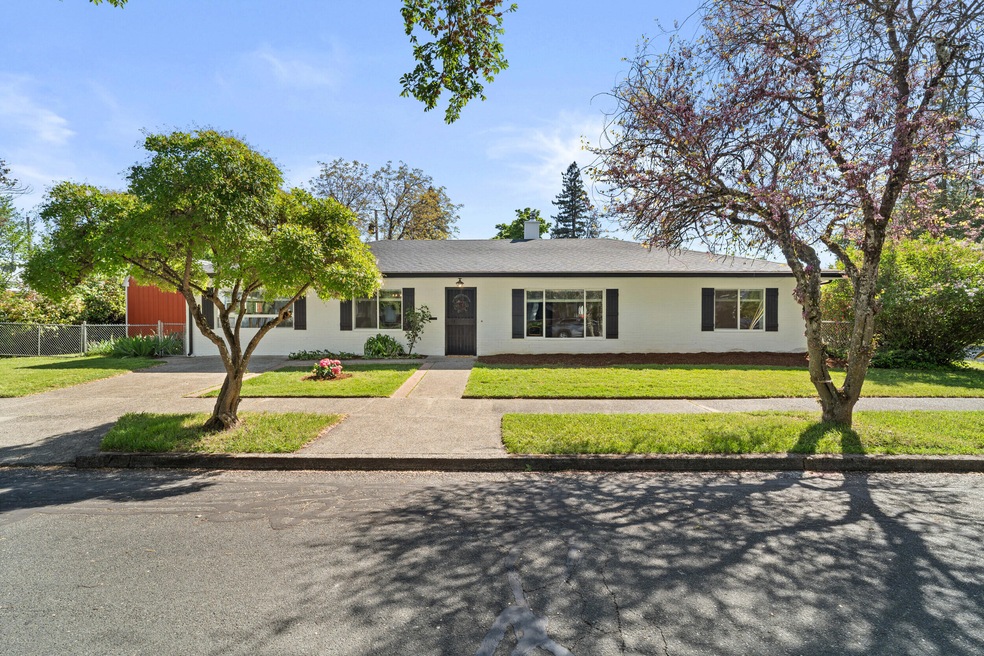1_321 sw i street - 01