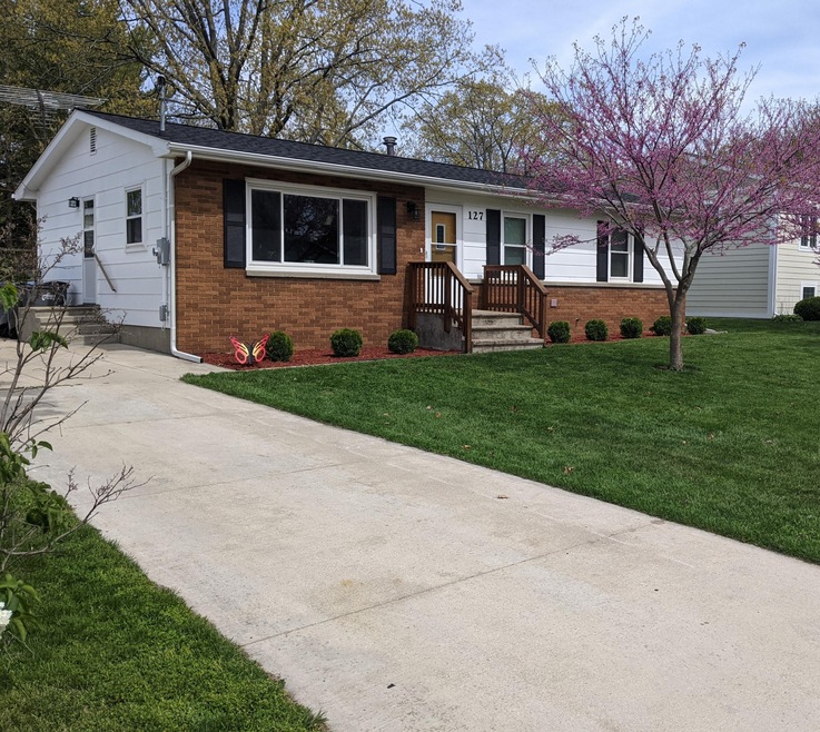 127 Harrison St New Buffalo, MI 49117