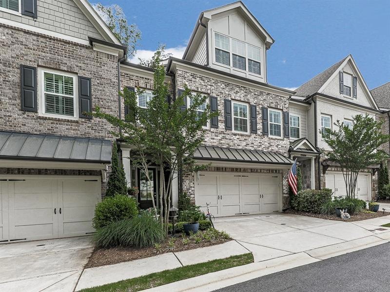 Elegant Townhome with Elevator