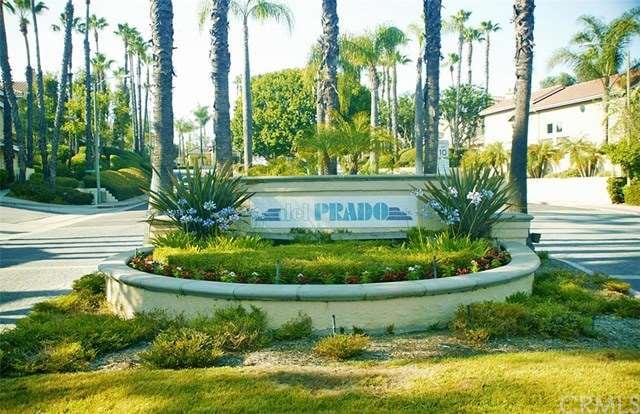 Del Prado Entryway