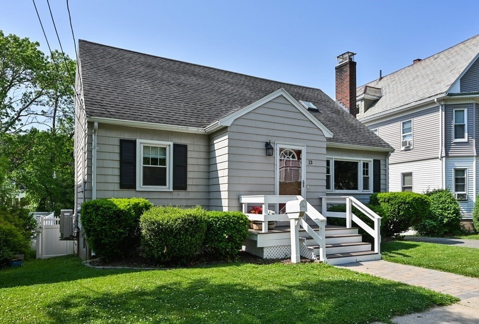 13 Station Rd, Salem, MA 01970 - photo 1