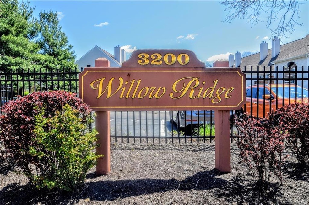 3200 Madison Ave unit 44, Bridgeport, CT 06606 - photo 1