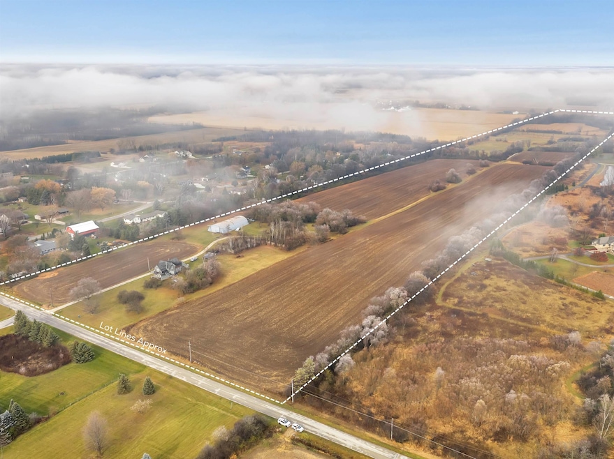 W5436 Quarry Rd, Appleton, WI 54913 - photo 1