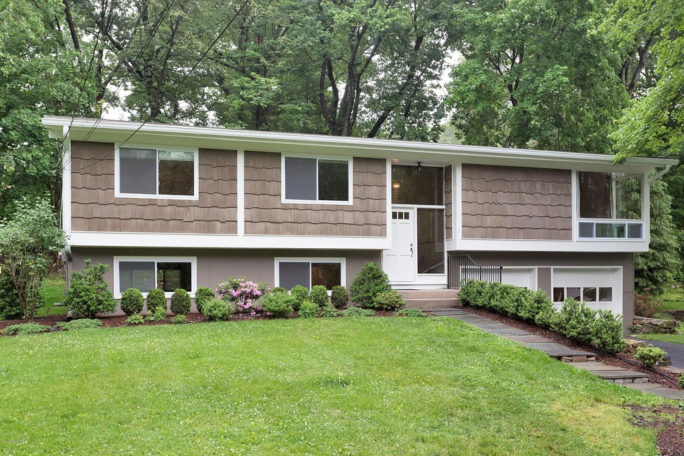 112 Florence Rd, Riverside, CT 06878 - photo 1