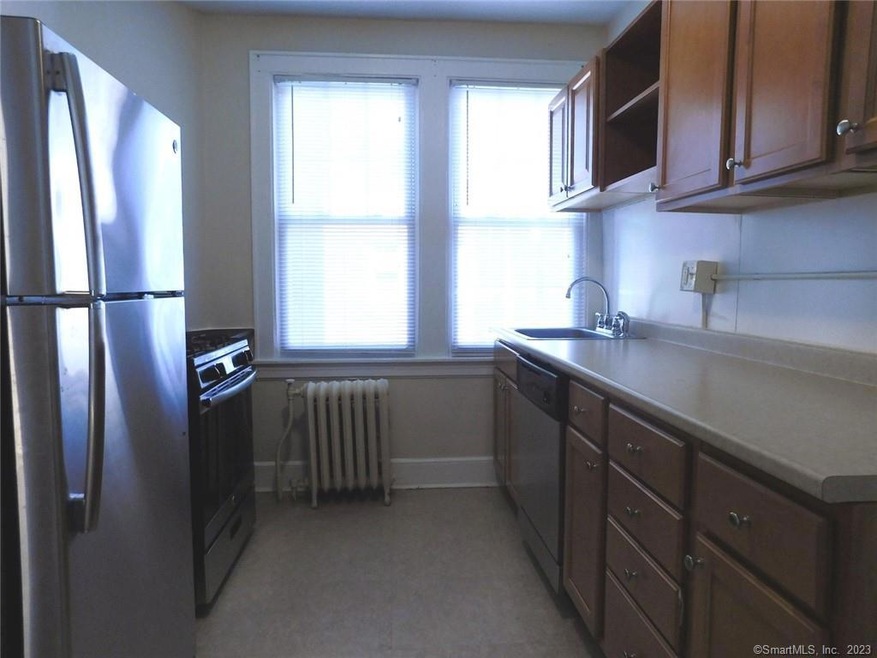 405 Main St unit 15, West Haven, CT 06516 - photo 1