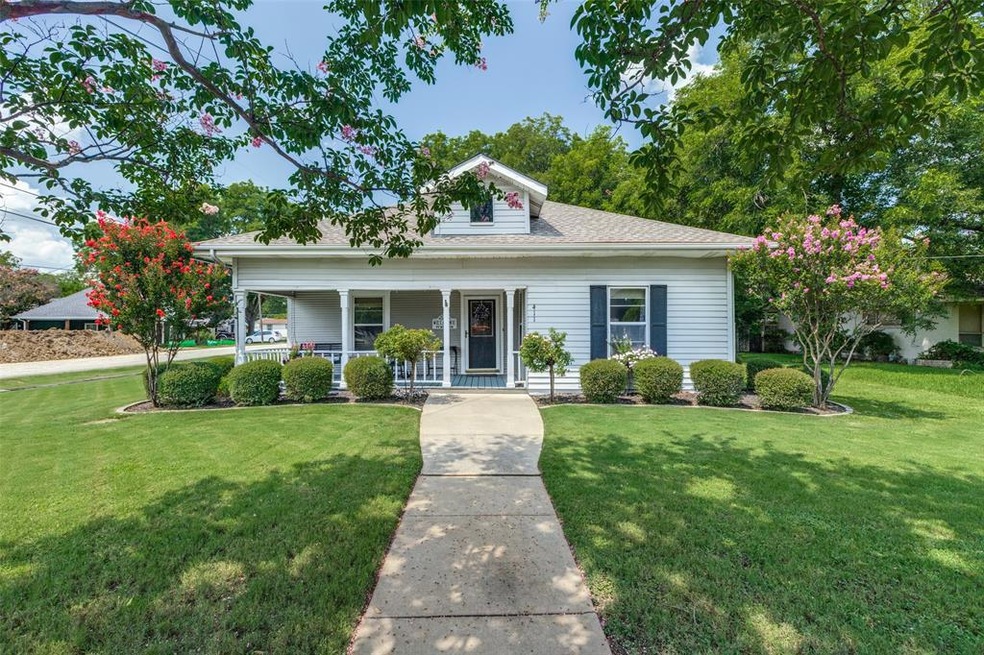 411 W Ash St, Celina, TX 75009 - photo 1