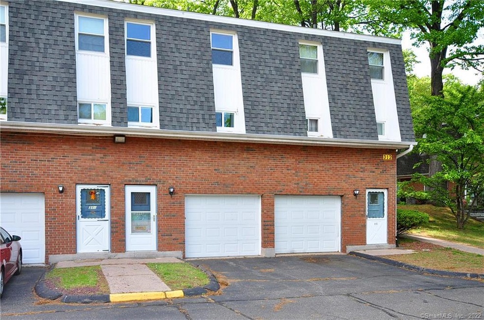 311 Dunfey Ln, Windsor, CT 06095 - photo 1