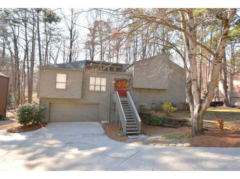 Exterior Front. Freshened up and move in ready