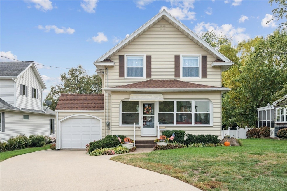 1760 Plymouth Ct, Dubuque, IA 52003 - photo 1