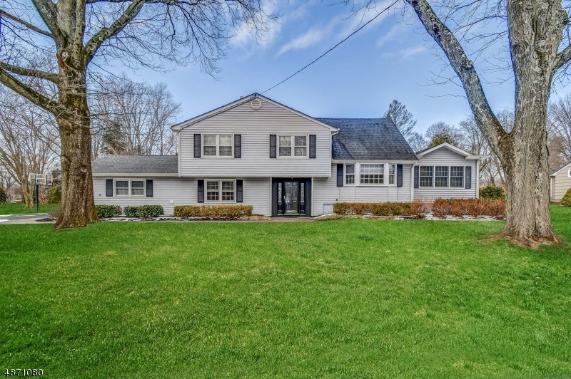 80 Riverside Dr, Basking Ridge, NJ 07920 - photo 1