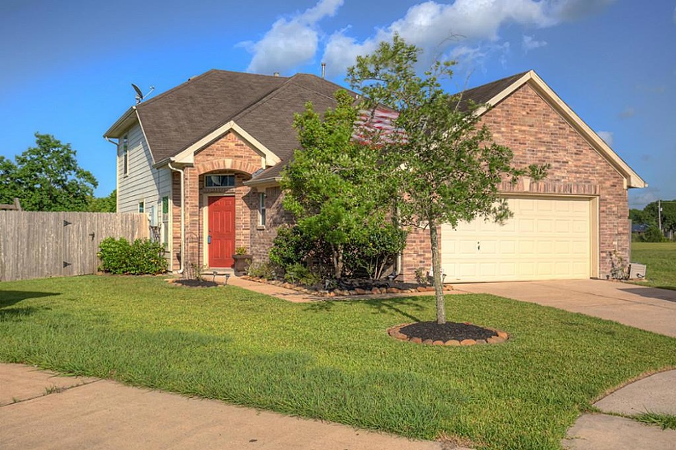 1183 Colt Creek Ct, Alvin, TX 77511 - photo 1