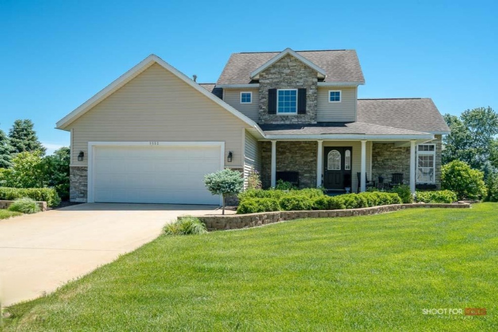 9552DeerwayCt001 LoRes