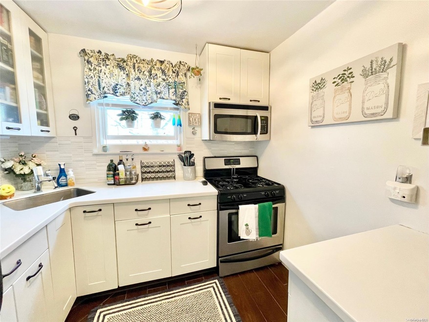 18 Glen Keith Rd unit 18U, Glen Cove, NY 11542 - photo 1