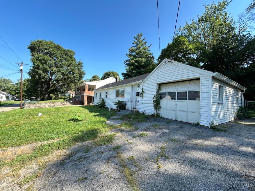 234 Mcguire Ln, Cincinnati, OH 45215 - photo 1