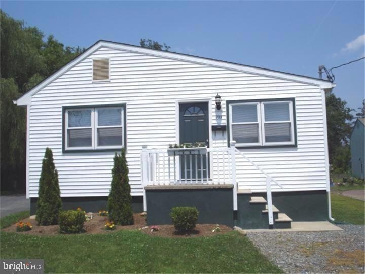 733 N Lenola Rd, Moorestown, NJ 08057 - photo 1