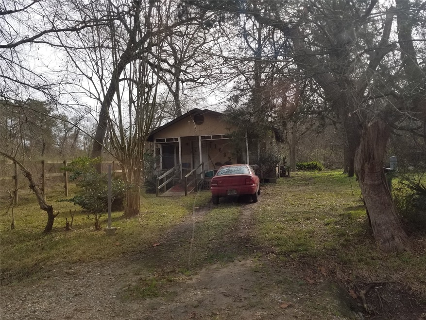 1635 Wilburforce St, Houston, TX 77091 - photo 1