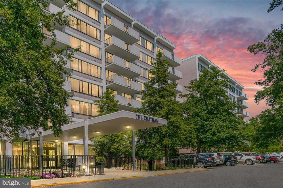 Chatham Condominiums unit 709, Arlington, VA 22203 - photo 1